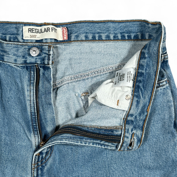 Levis 505 Jeans Mens 36x32 Blue Regular Fit Straight Leg Light Wash Denim Y2K - Picture 4 of 10